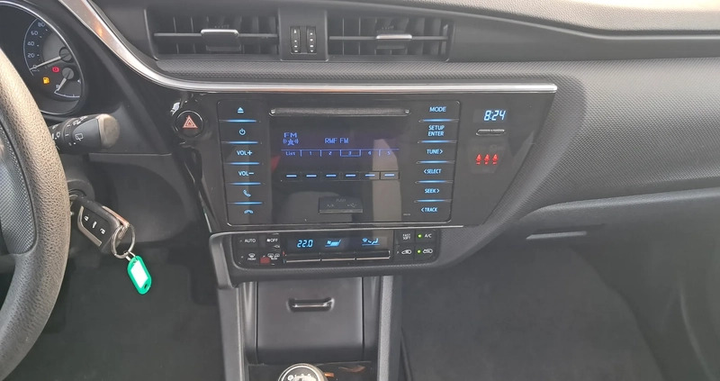 Toyota Auris cena 47900 przebieg: 155046, rok produkcji 2018 z Nowe Warpno małe 121